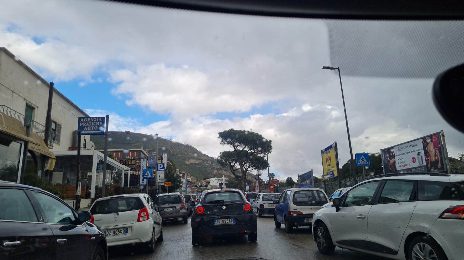 Pozzuoli Caos E Traffico I Lavori In Corso Bloccano Le Strade