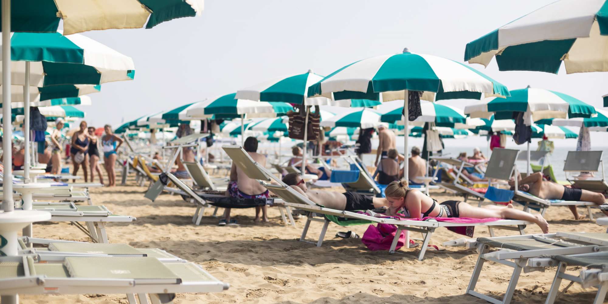 Si Spoglia Nudo Sulla Spiaggia Denunciato 53enne Pozzuoli News 24