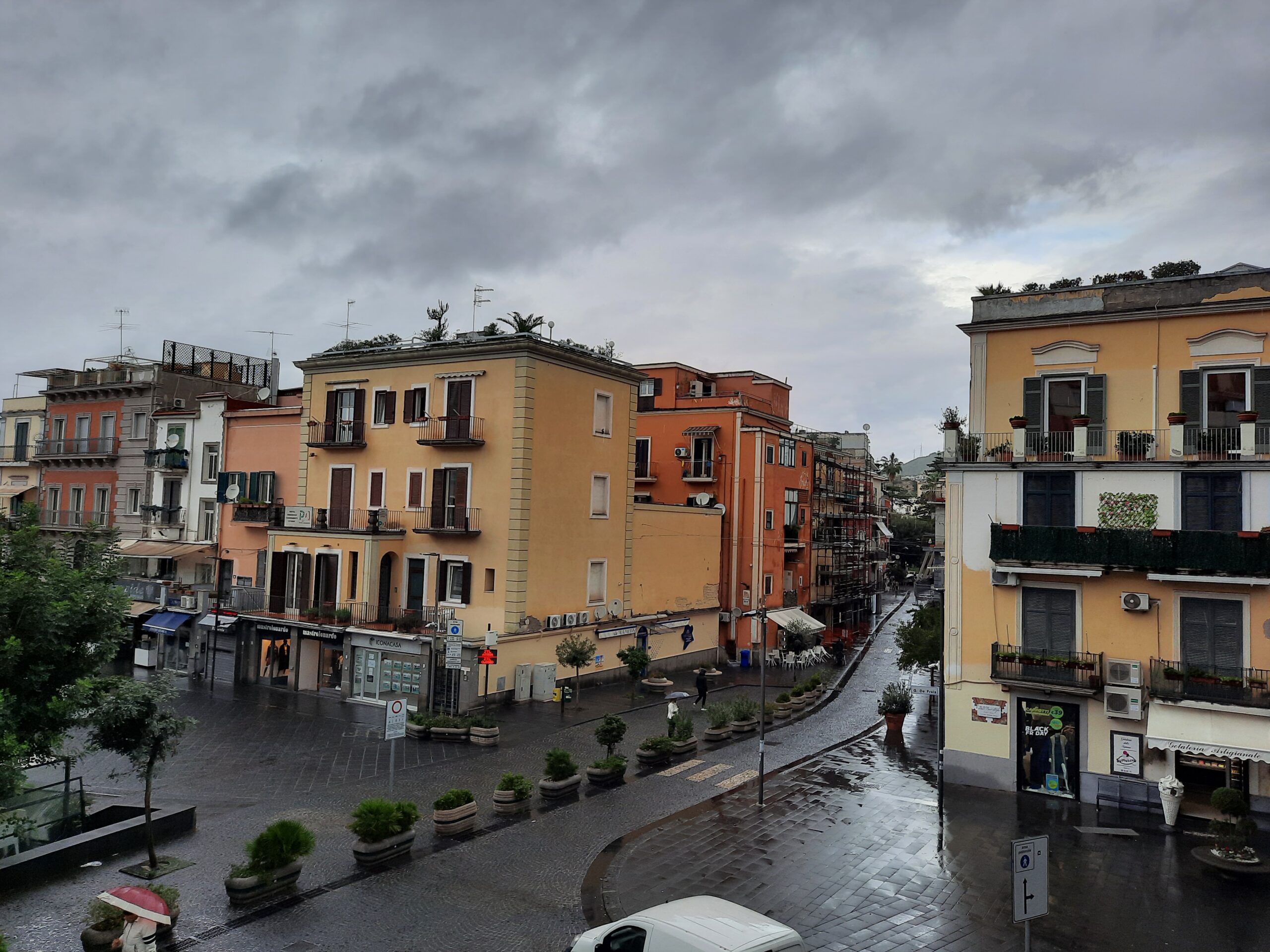 Maltempo Sui Campi Flegrei: Prorogata Fino A Domani L'allerta Meteo ...